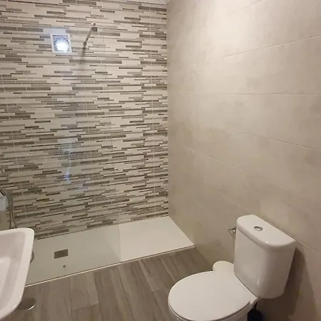 Nito 招待所 Villayón